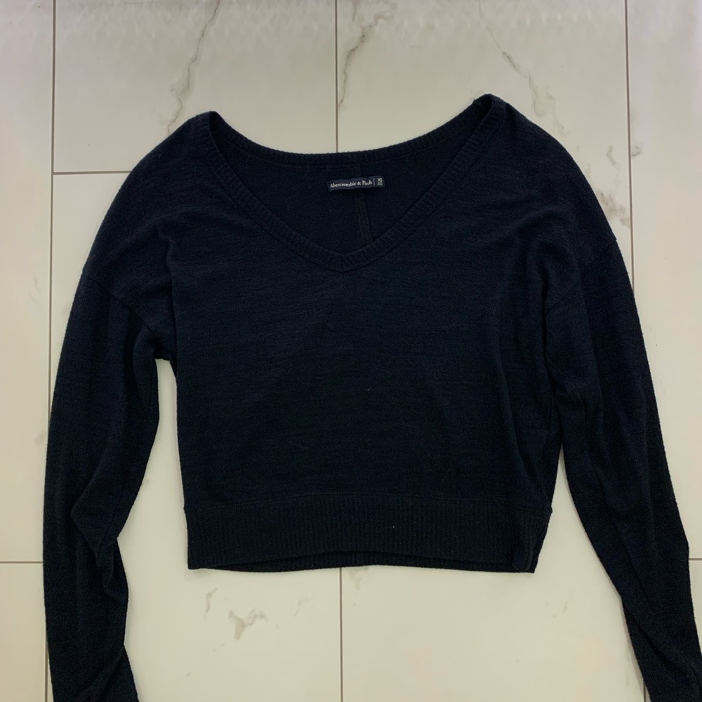 ABERCROMBIE & FITCH BLACK LING SLEEVE